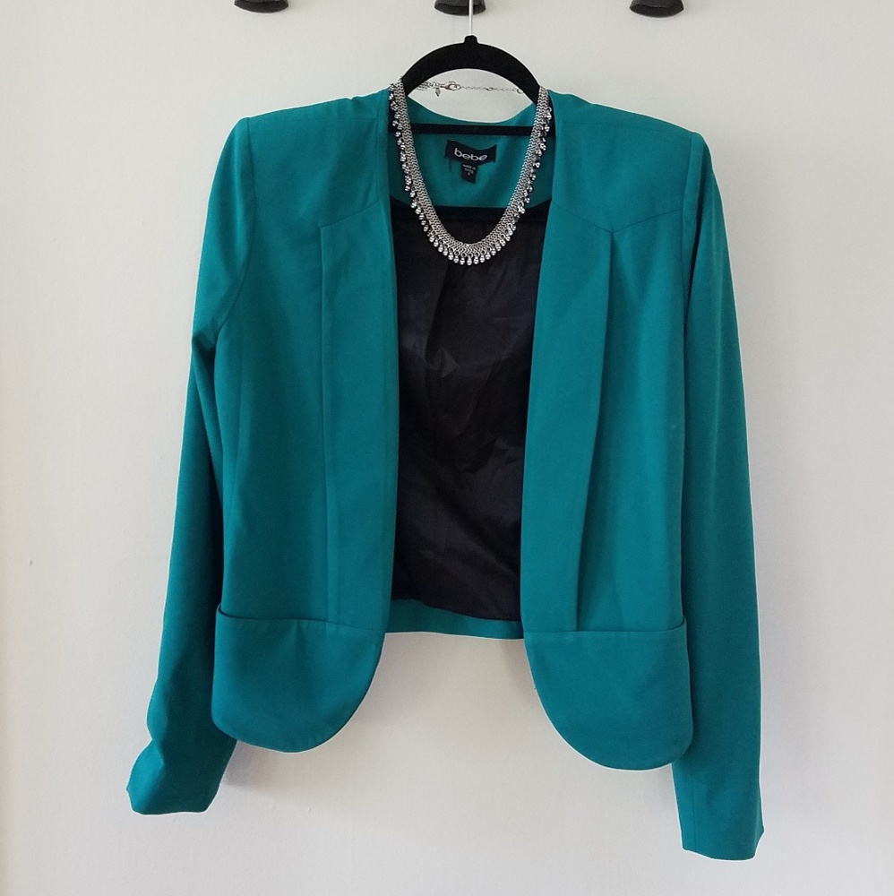 Bebe high low blazer